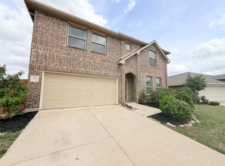3310 Tanseyleaf Dr, Heartland, TX 75126