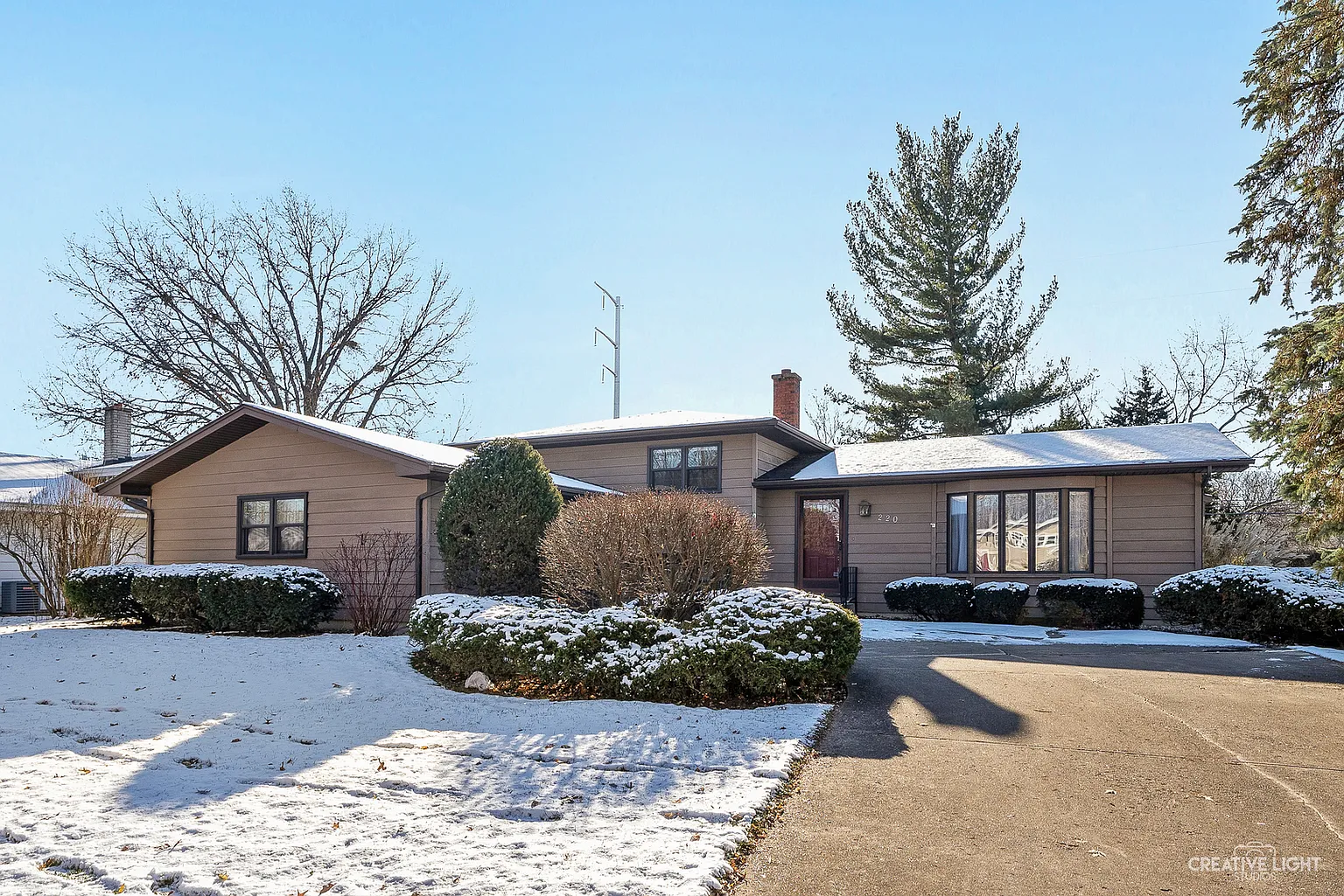 220 Tupelo Ave photo 1