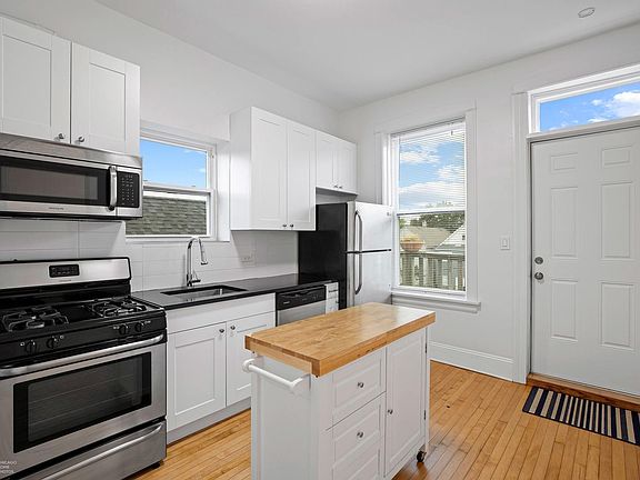 2nd image of 2524 N Campbell Ave