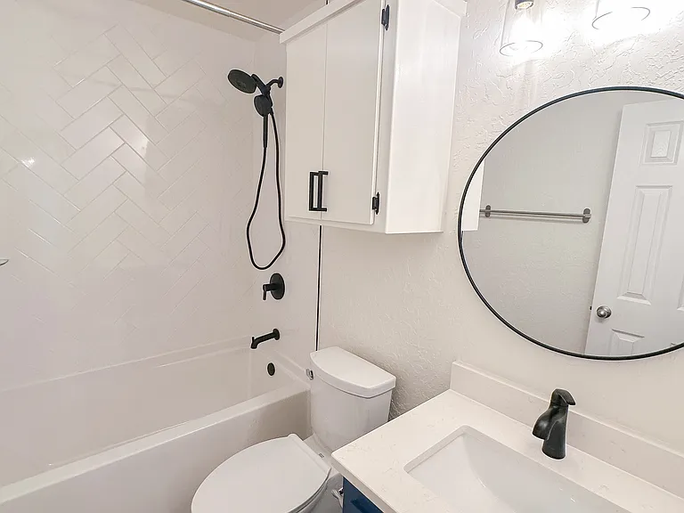 6861 NW Willow Springs Dr — Photo 14