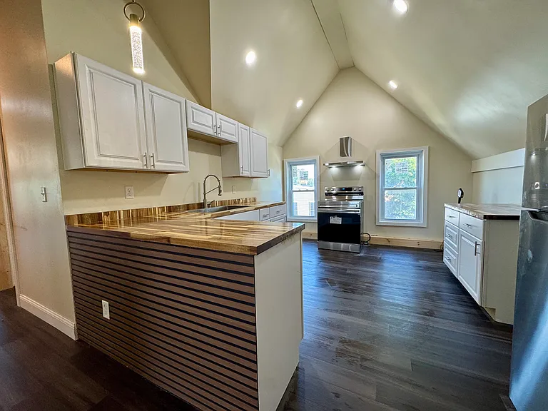 267 Oliver St #3 — Photo 14
