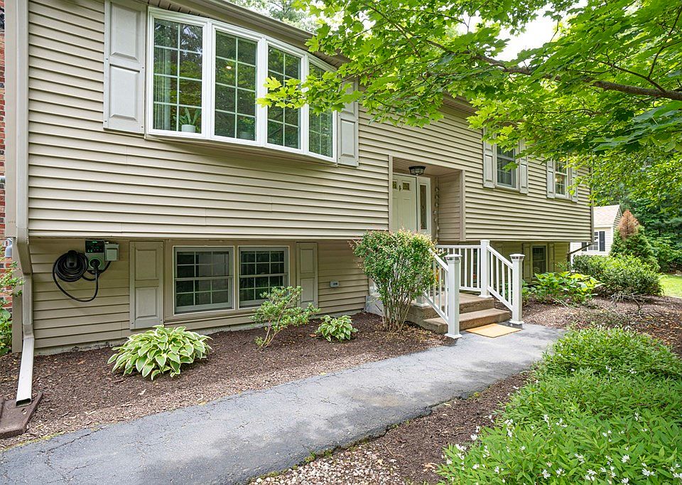 1st image of 2 Evans Ave