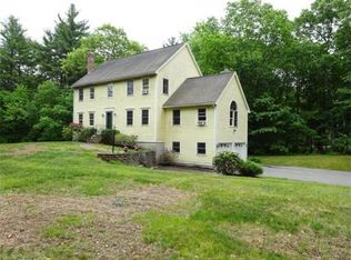 41 Meadows Ln, Rowley, MA 01969