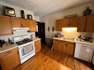 211 Holland St #2L, Somerville, MA 02144