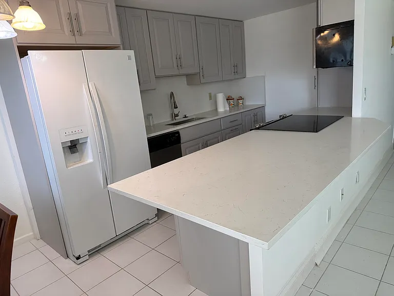 2038 Exeter #C — Photo 12