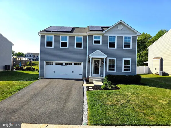 17 Viburnum Ave, Elkton, MD 21921