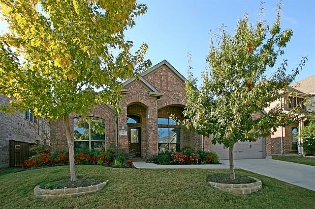 1st image of 405 Sodbury Ct