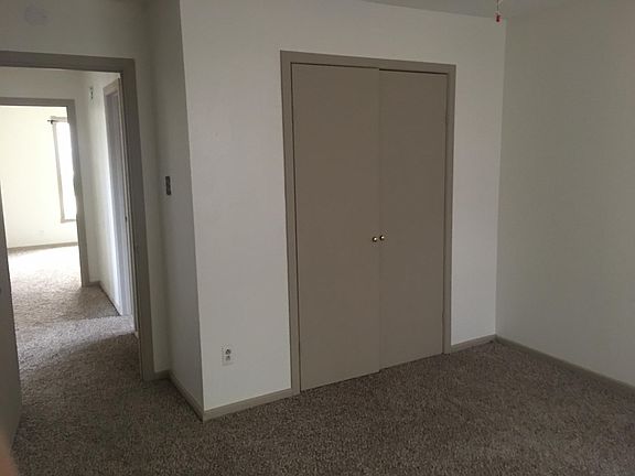 4th image of 3402 Englewood Ave