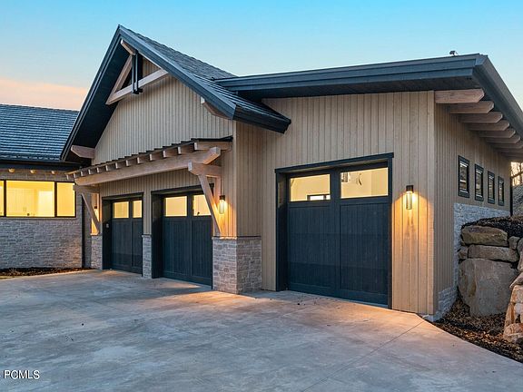 5th image of 8835 N Sleeping Rock Cir