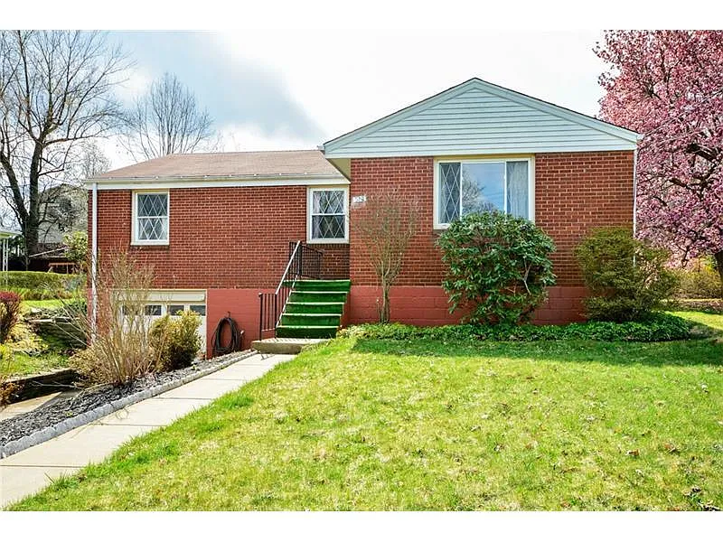312 Lynette Pl photo 1
