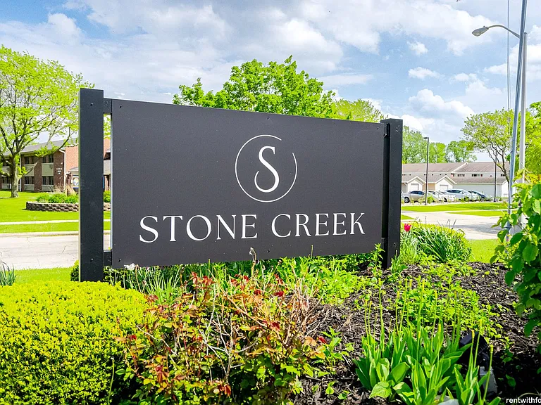 Stonecreek Apartments — Photo 12