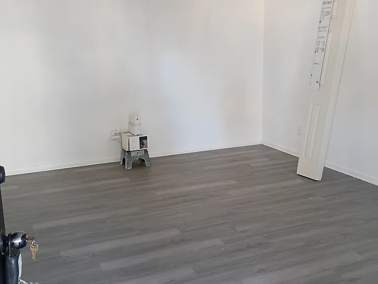 5218 Bluff St — Photo 3