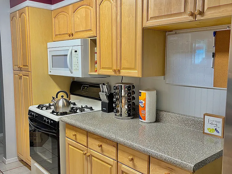 2705 S Nogales Ave — Photo 8