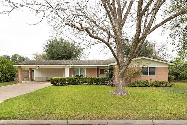 1st image of 1008 W Ash Dr