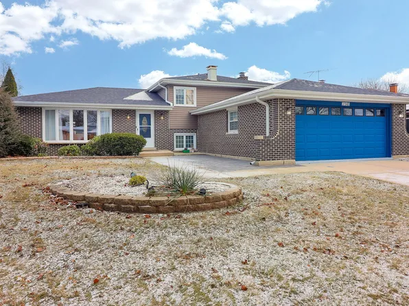 3140 Grandview Pl, Darien, IL 60561