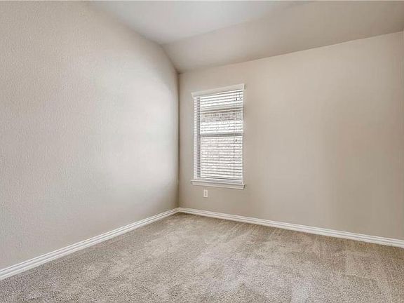 5th image of 118 Wallin Farms Dr