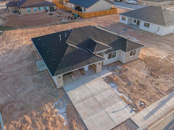 4th image of 53 Valley Gate Ests