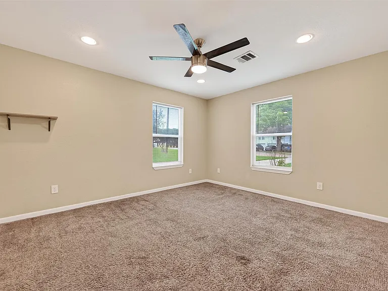 1708 Sycamore Ave — Photo 21