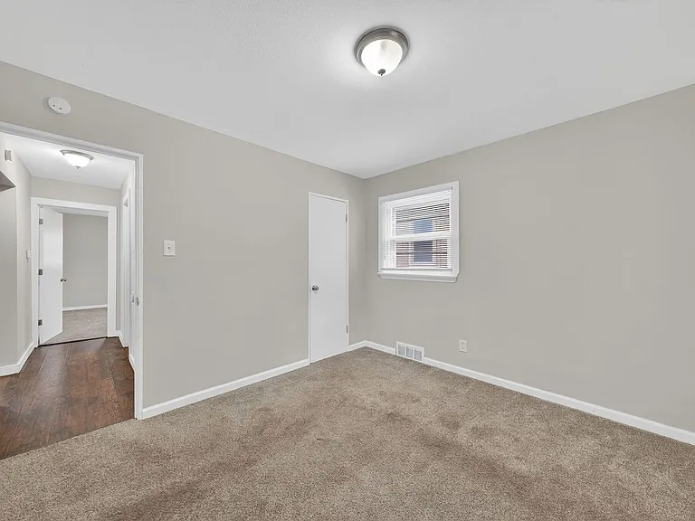 5638 Helen Ave — Photo 17