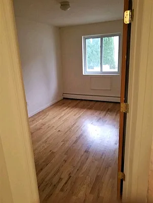 Rented by Concrete Jungle Realty | media 5