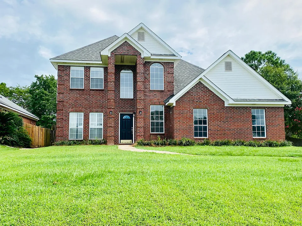9940 Hampton Ct