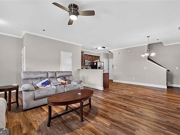 4th image of 7454 Pine Brook Rd