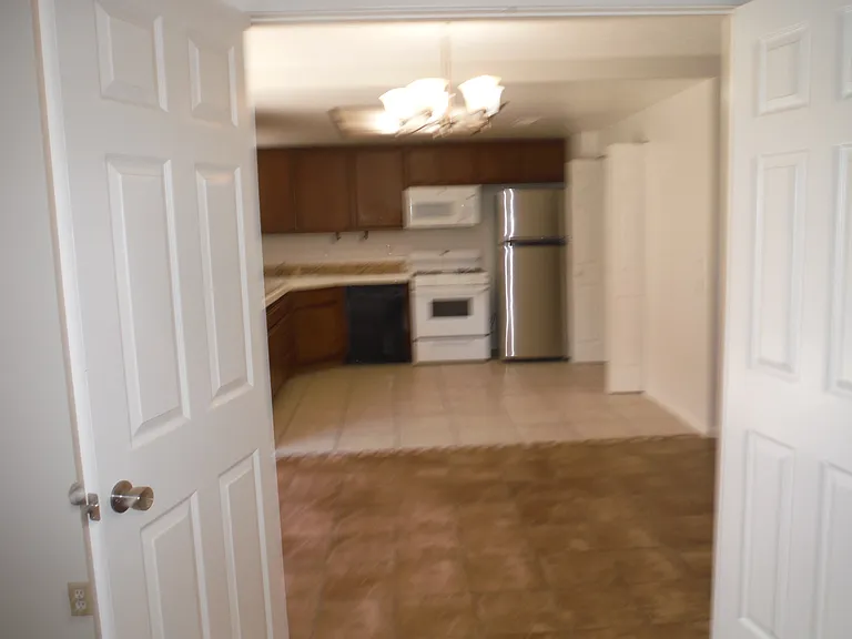 43738 Mona St — Photo 16