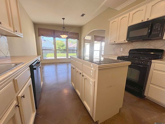 5th image of 10335 Springpark Ave