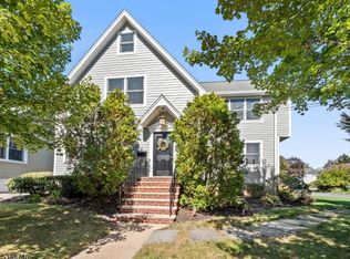 17 Myrtle Ave FLOOR 1, Chatham, NJ 07928