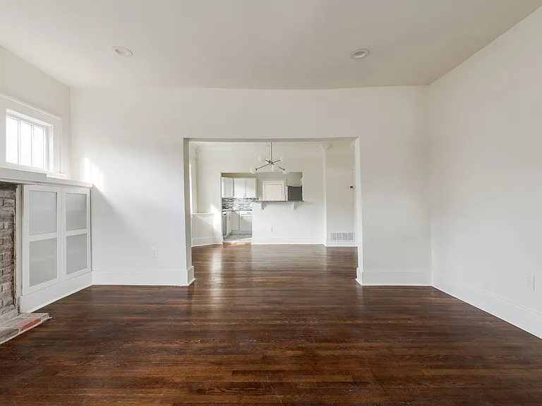 1215 NW 13th St — Photo 4