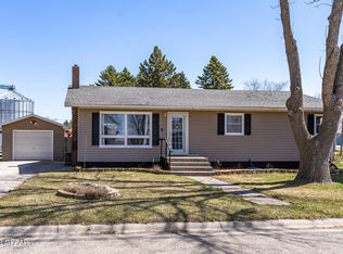 1113 Truman Ave, Hatton, ND 58240