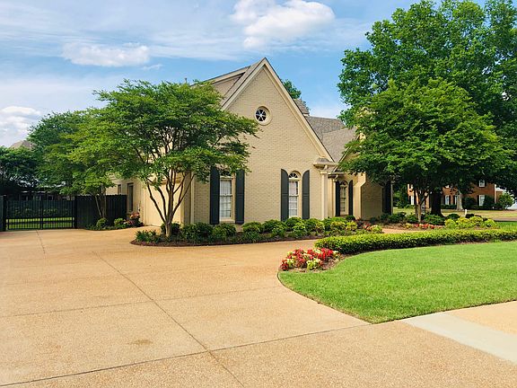 3rd image of 9656 Doe Meadow Dr