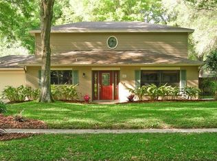 909 Woodcliff Ave, Tampa, FL 33613
