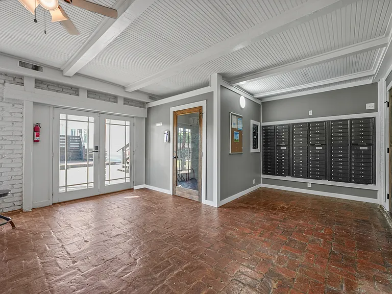 Hillwood Villas — Photo 8