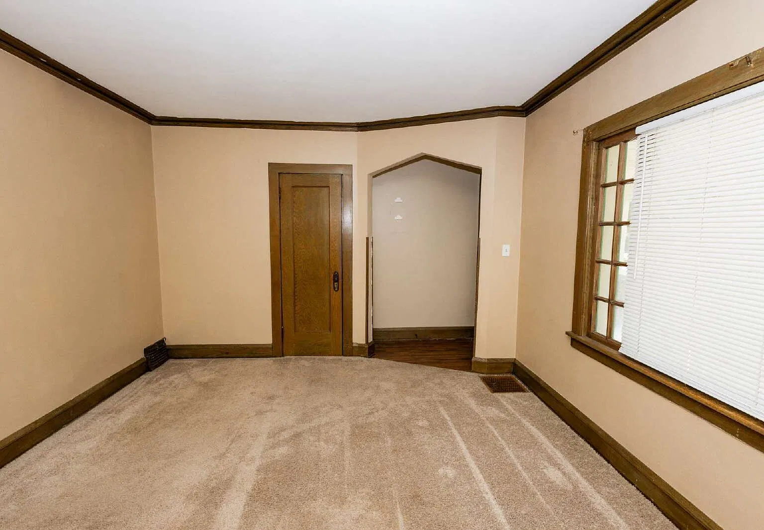 2 bed, 1.0 bath, 1224 sqft, $1,000 — Photo 4