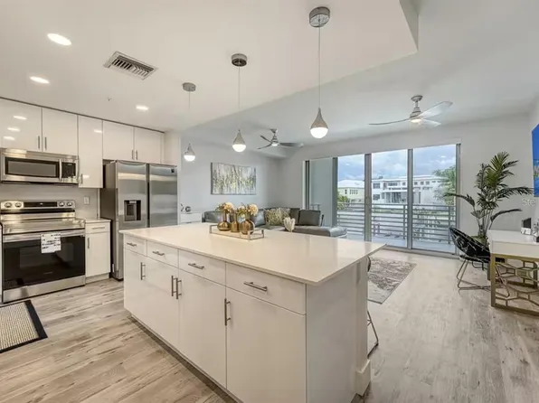 1709 N TAMIAMI TRAIL #220, SARASOTA, FL 34234