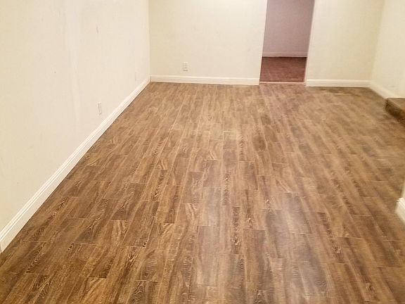 huge bonus or utility -home office room