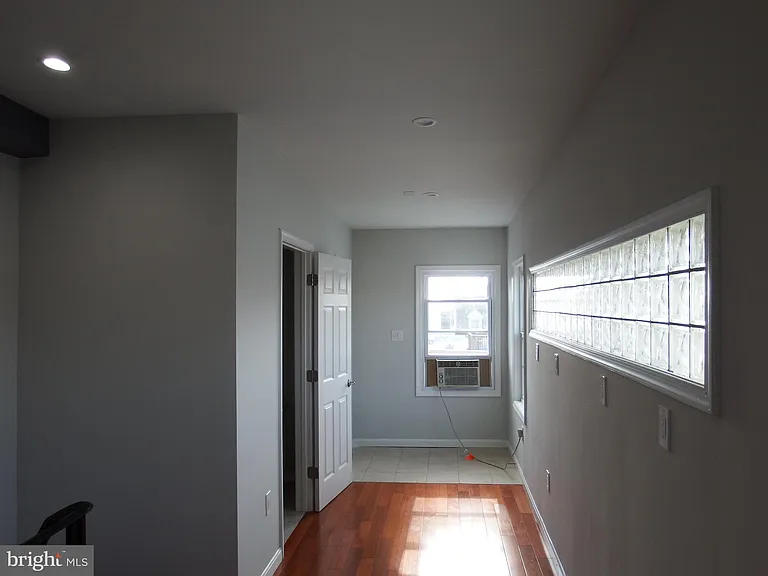 924 S Robinson St — Photo 16