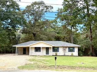 961 Ceasar Rd, Picayune, MS 39466
