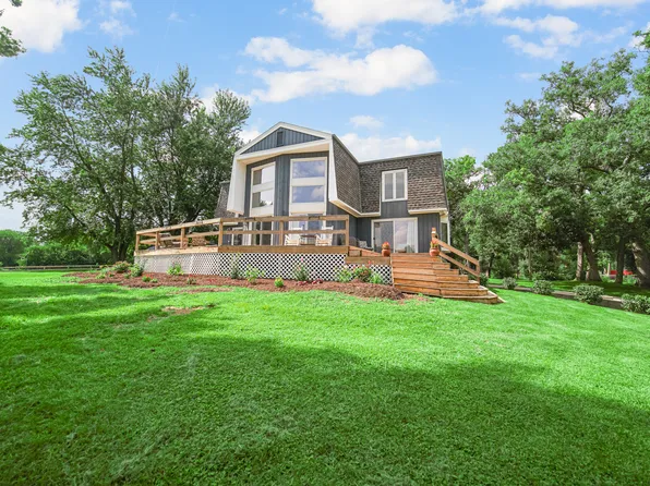 9114 Howe Rd, Wonder Lake, IL 60097