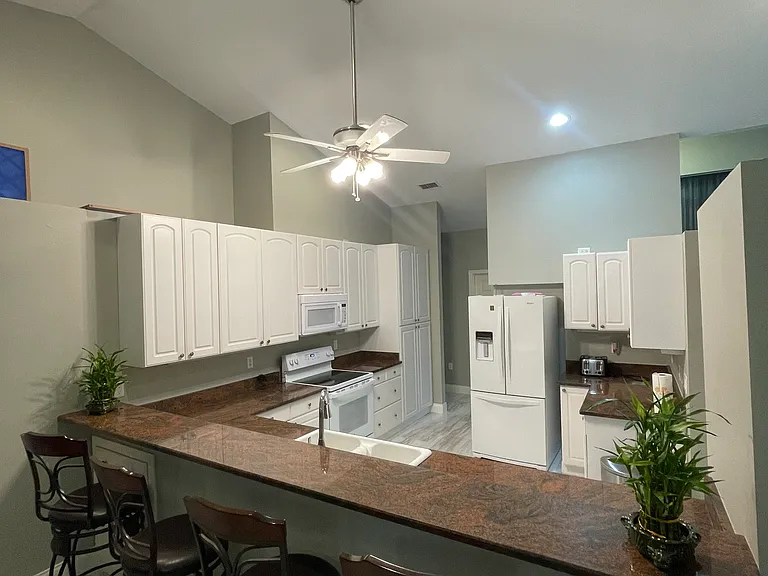 4728 Orchard Ln — Photo 11