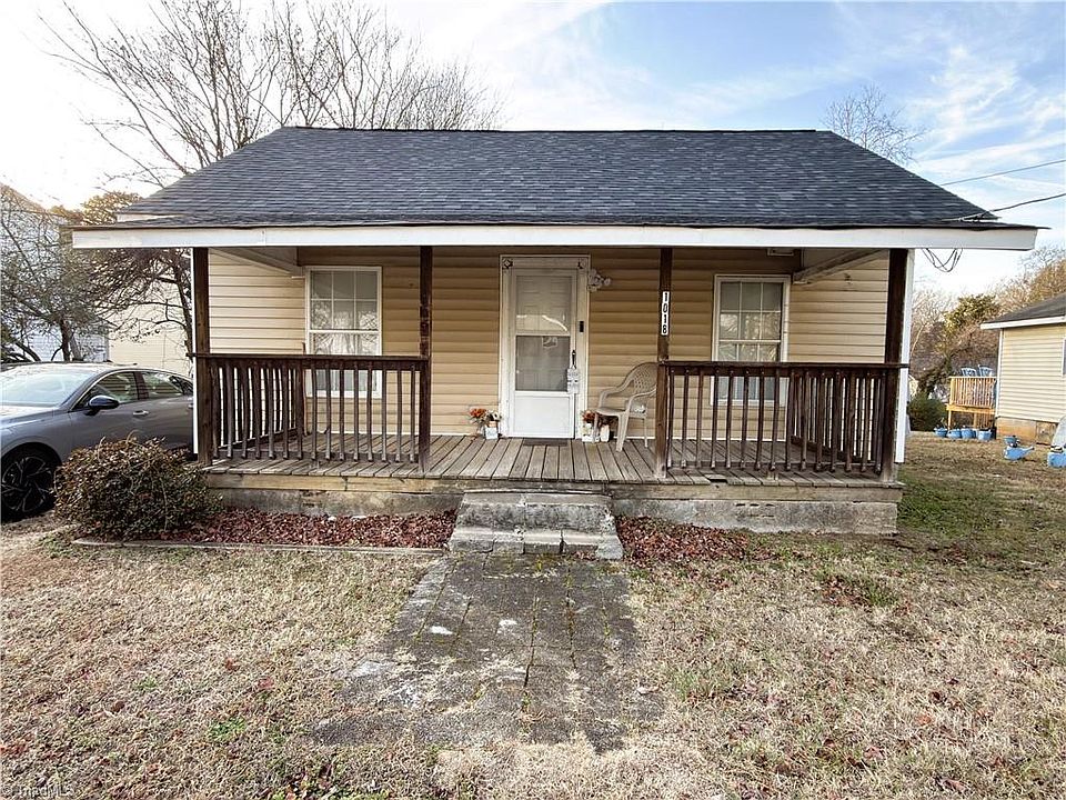 1st image of 1018 Cranbrook St