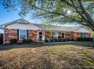 1438 Lakehurst Dr, Ada, OK 74820