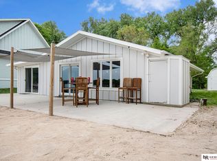 3338 Big Island Rd, Fremont, NE 68025