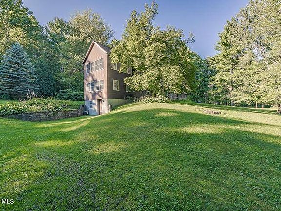 4th image of 2041 Cook Rd