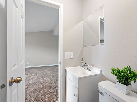 3rd image of 1740 Bising Ave #4B-2Ba-1277Sqft