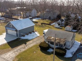 84 N Perryview Dr, Lakeside Marblehead, OH 43440