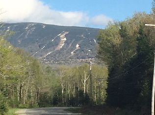 2 Gray Fox Ln, Rangeley, ME 04970