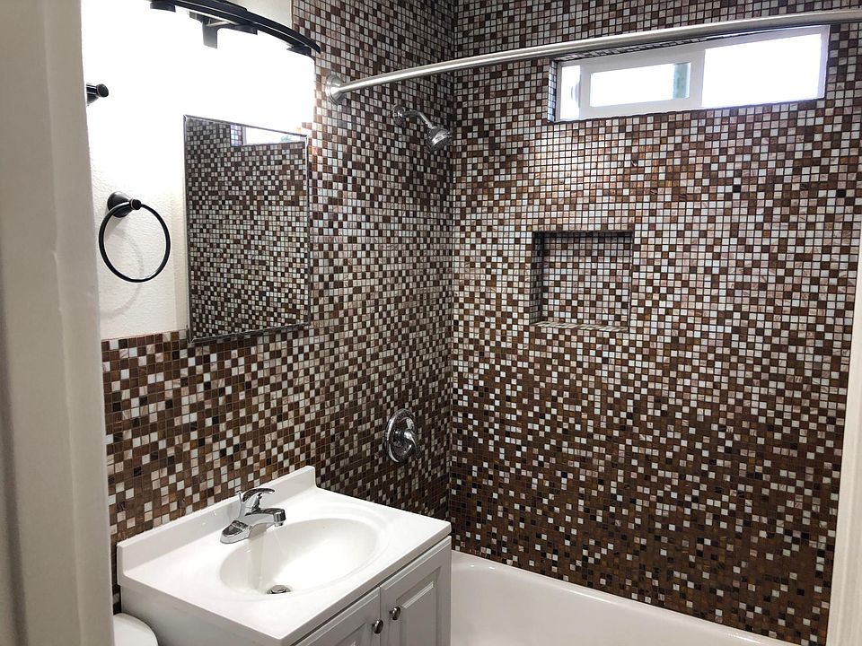 1st image of 620 S 33rd St #D