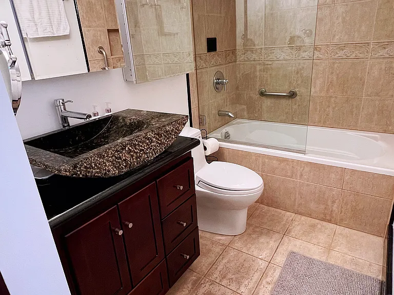 1200 Gough St #23B — Photo 7